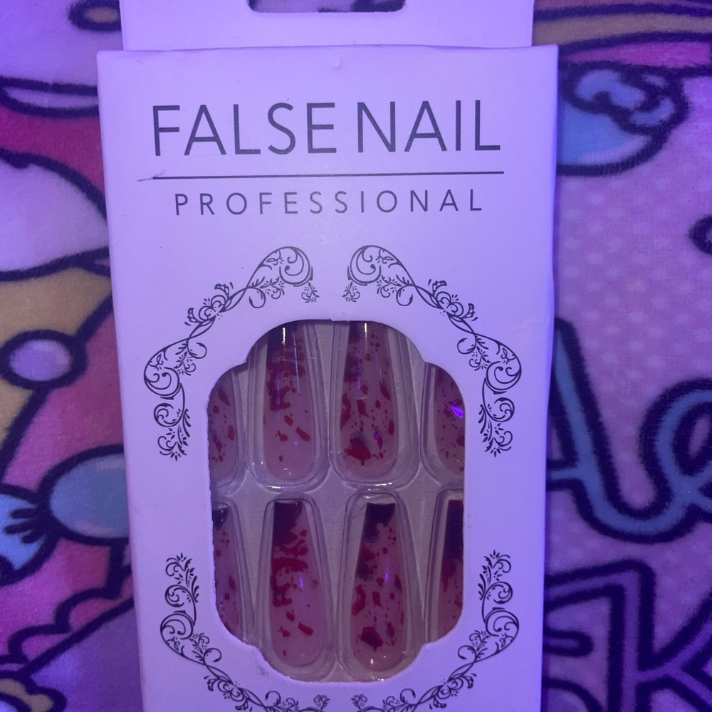 Fake Blood Press-on Nails 24pcs